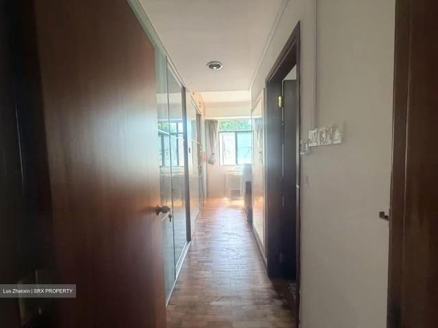 Woodgrove Condominium D25, Condominium