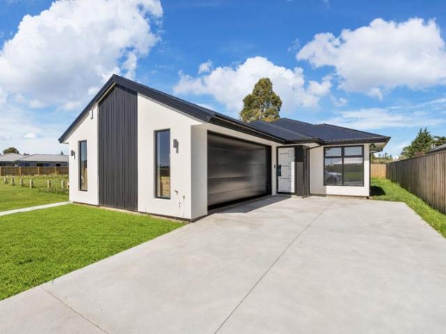 Woodend, 4 bedrooms