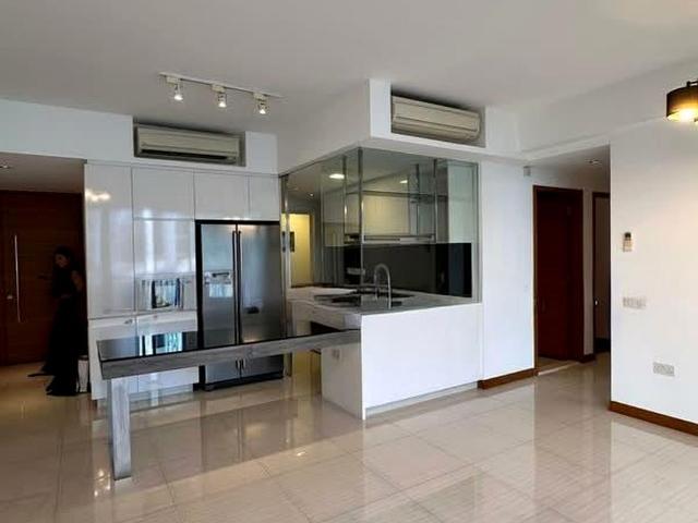 Woodhaven D25, Condominium
