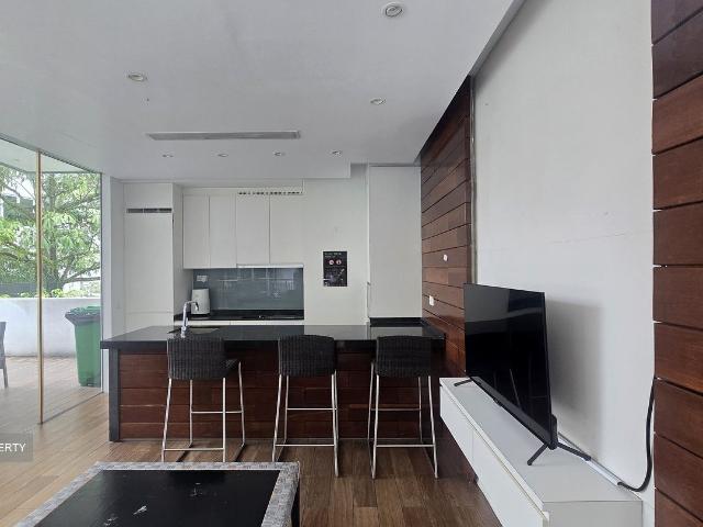 Woodhaven D25, Condominium