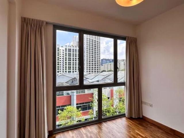 Woodhaven D25, Condominium