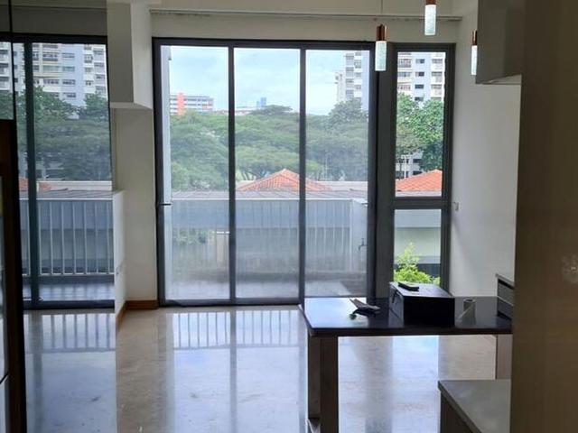 Woodhaven D25, Condominium