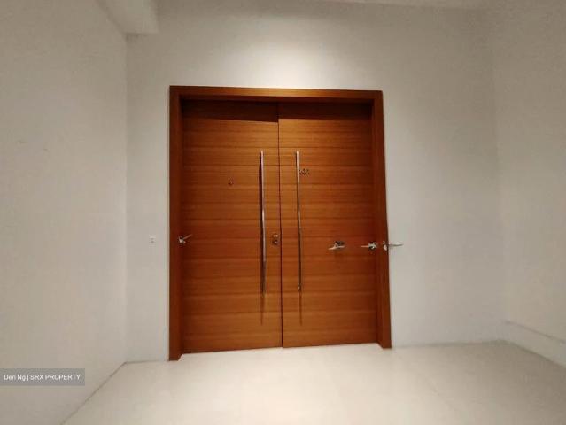 Woodhaven D25, Condominium
