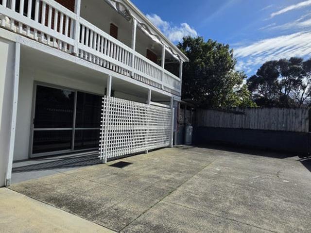 woodhill, 2 bedrooms