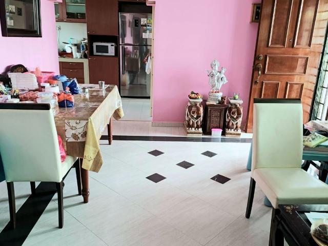 Woodlands Circle Woodlands