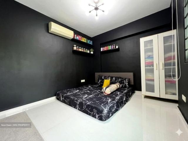 Woodlands Circle Woodlands, HDB 5 Rooms