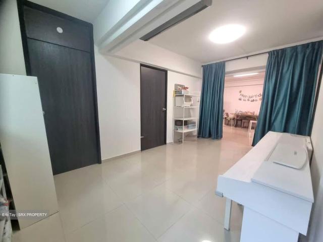Woodlands Avenue 1 Woodlands, HDB 5 Rooms