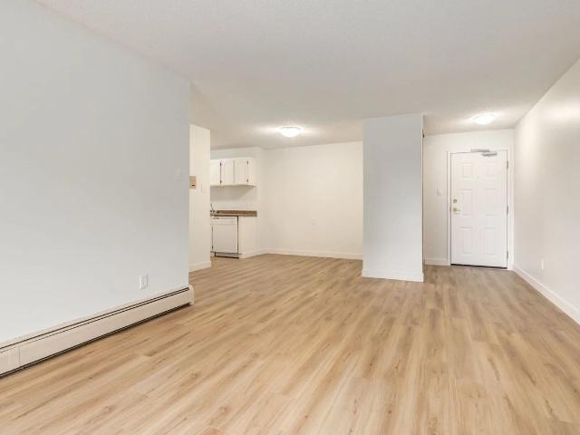 Woodlands Manor 1 Bedroom Apartment for Rent at 1825 Woodview Dr Sw, Calgary, AB T2W 5G2 Woodlands