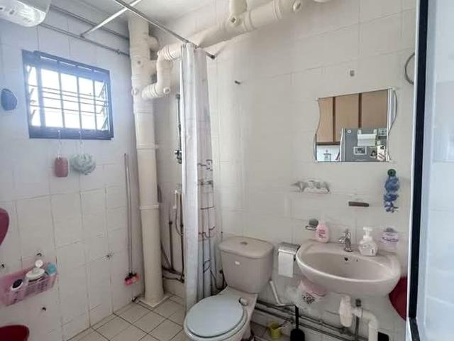 Woodlands Ring Road Woodlands, HDB 4 Rooms