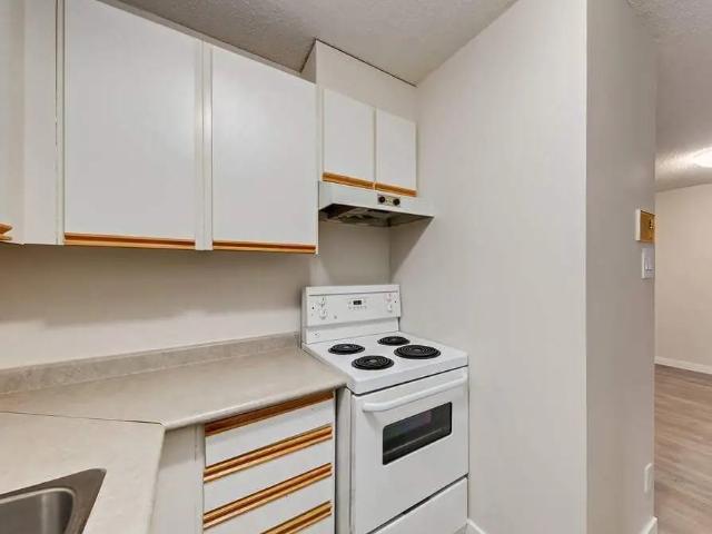 Woodlily Court 1 Bedroom Apartment for Rent at 23 Wood Lily Dr, Moose Jaw, SK S6J 1B4