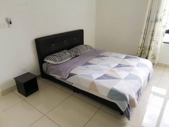 Woodsbury Suites Corner High Floor Fully Furnished Large Master Rooms