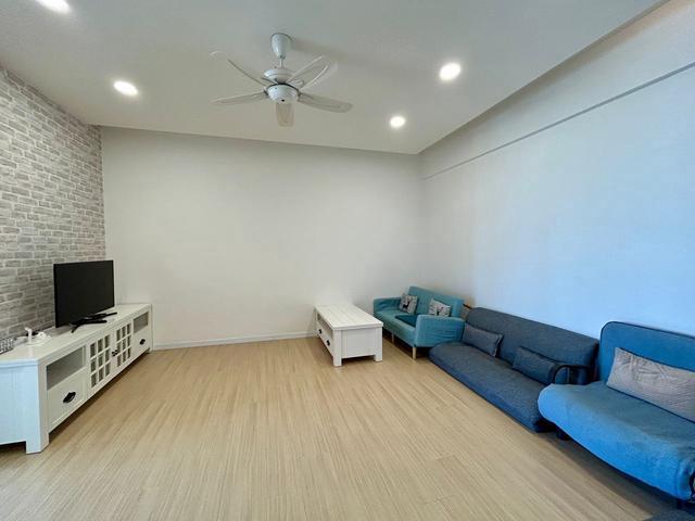 Woodsbury Suites Studio For Sale 550sqft 1 Car Park Butterworth