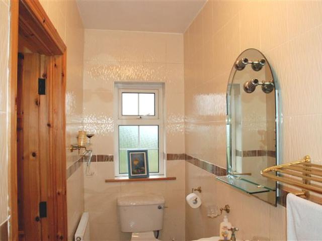 Woodside, Sraheens, Kilmovee, Mayo Fox & Gallagher 4563 MyHome. Ie Residential