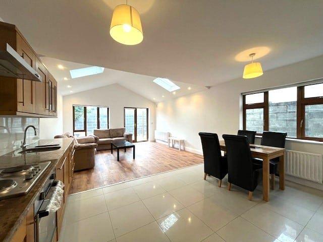 Woodstown Rise, Woodstown Village, Ballycullen, Dublin 16