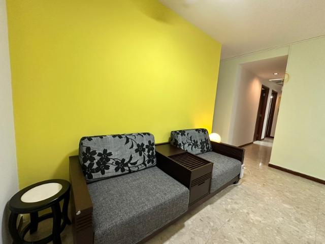Woodsvale Condominium Room Rental, $950, 1 Bed 1 Bath 80 sqft $11.88 psf