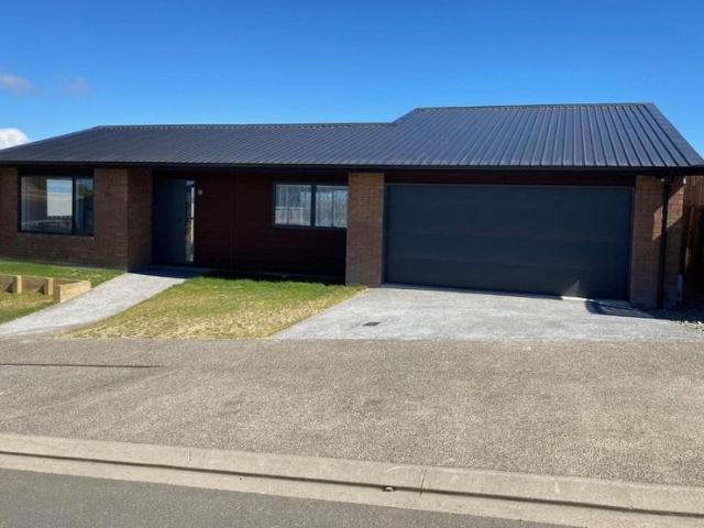 woodridge, 3 bedrooms