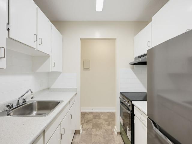 Woodridge Manor Apartments 2 Bedroom 1 Bathroom Apartment for Rent