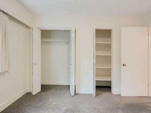 Woodridge Manor Apartments Studio Apartment for Rent at 2230 Cadboro Bay Rd, Oak Bay, BC V8R 5G9 Henderson