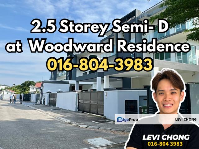 Woodward Residence Full Renovated Freehold 2.5 Storey Semi D