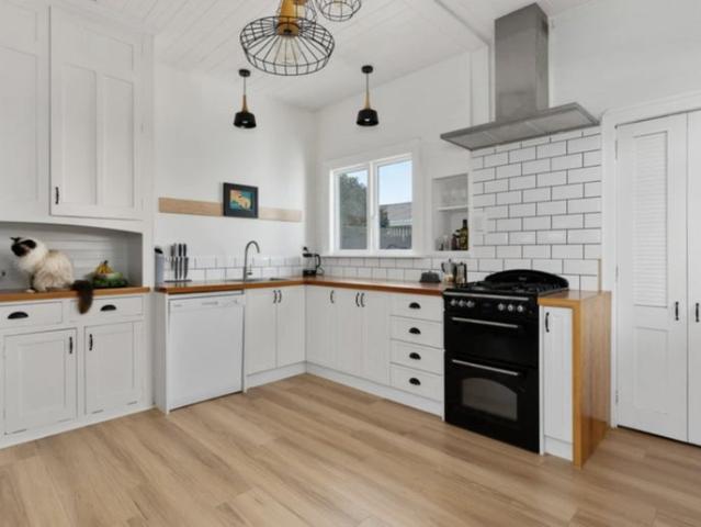 woolston, 3 bedrooms