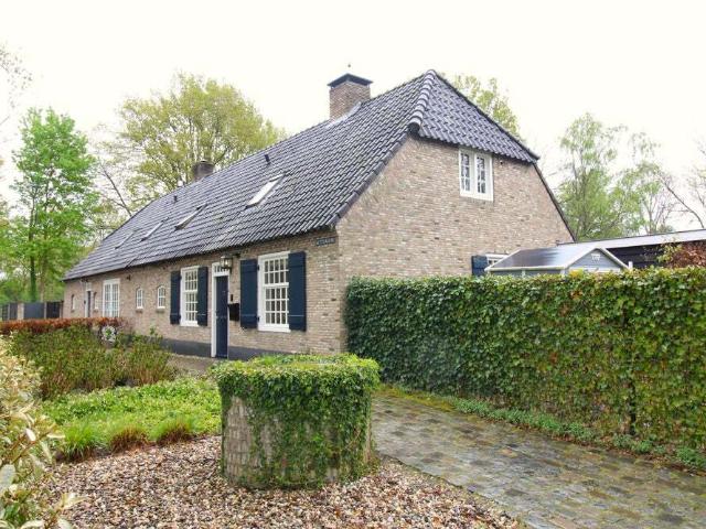 Woonboerderij, 2 onder 1 kapwoning te huur in Nuenen