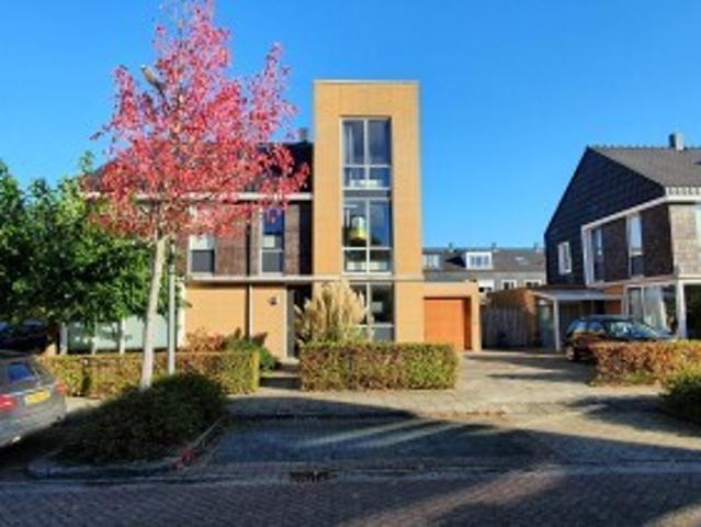 Eengezinswoning, 2 onder 1 kapwoning te huur in De Goorn