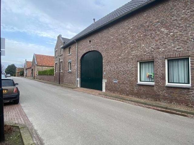 Woonhuis te huur in Scheulder