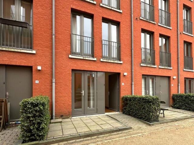 Woonhuis, Eengezinswoning, Tussenwoning te huur in Eindhoven