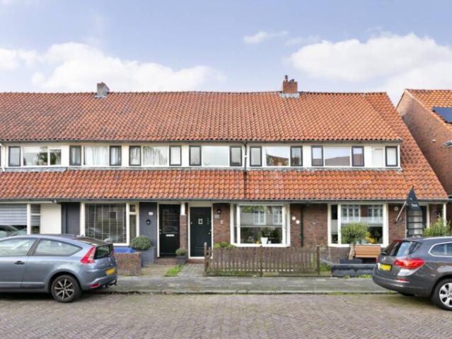 Woonhuis, Eengezinswoning, Tussenwoning te huur in Leeuwarden