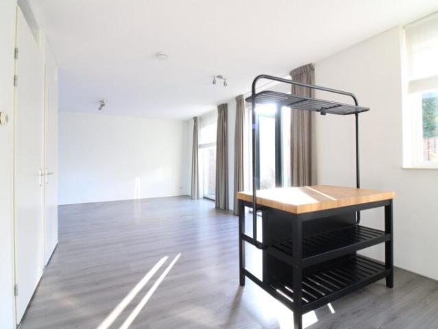 Woonhuis, Eengezinswoning, Tussenwoning te huur in Nuenen
