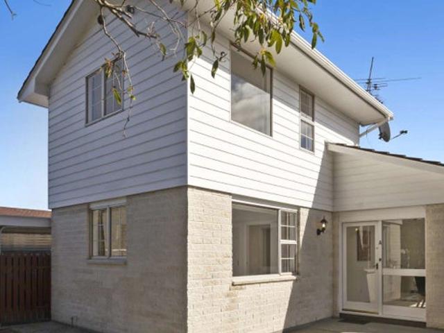 woburn, 3 bedrooms