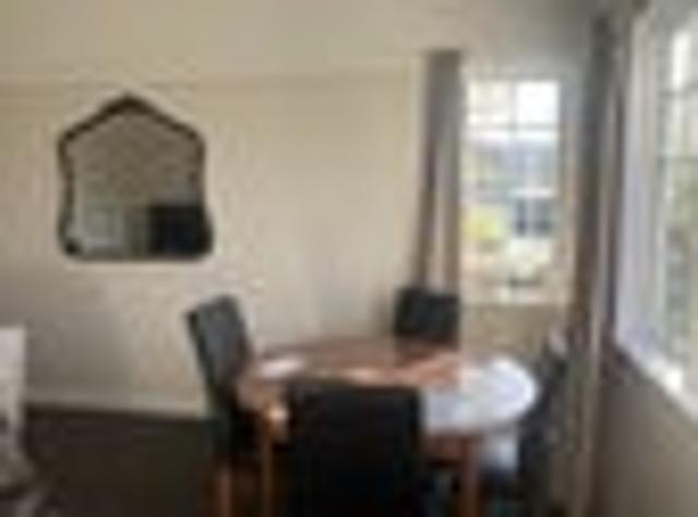 Woburn, 3 bedrooms, $700 pw