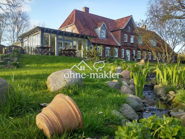 Wohn /Mehrfamilien /Mehrgenerationshaus auf parkähnlichem Grundstück