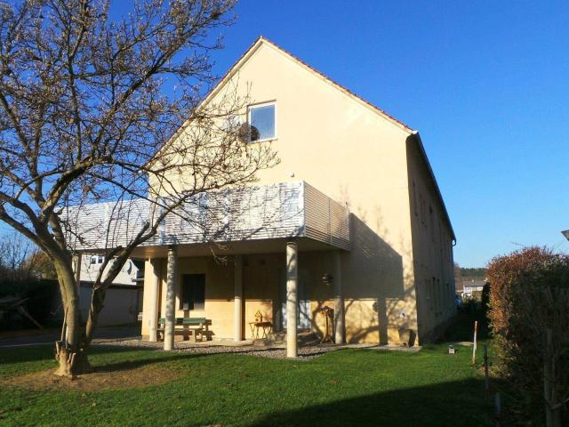 Ein/Mehrfamilienhaus oder Betriebsgebäude mit Entwicklungspotential oder ARBEIT&WOHNEN, Garagen, Parkplätze