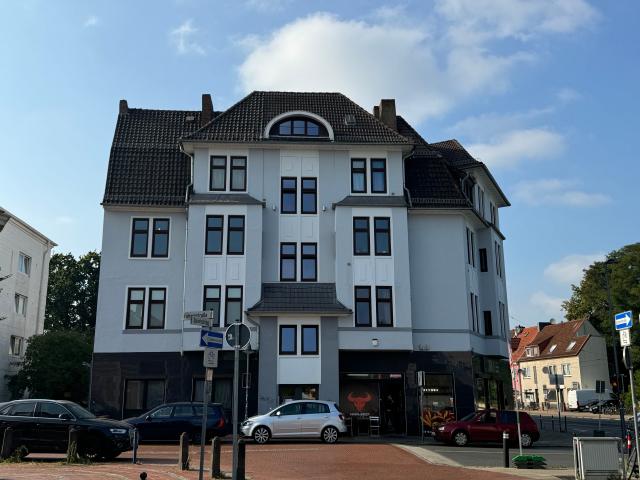 Wohn und Geschäftshaus mit 7 Wohneinheiten und Gewerbe
