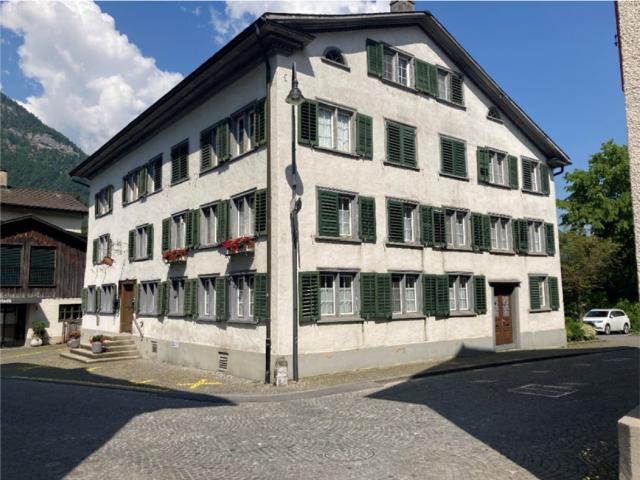 Wohn und Geschäftshaus mit viel Ausbaupotenzial