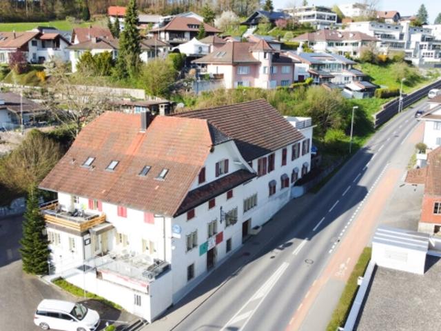 Wohn und Geschäftshaus mit vielseitigem Nutzungspotenzial und 6.3% Bruttorendite