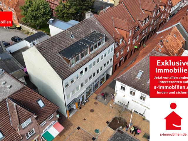 Wohn und Geschäftshaus mit guter Vermietung, Aufzug, Penthouse Wohnung und einem traumhaften Blick