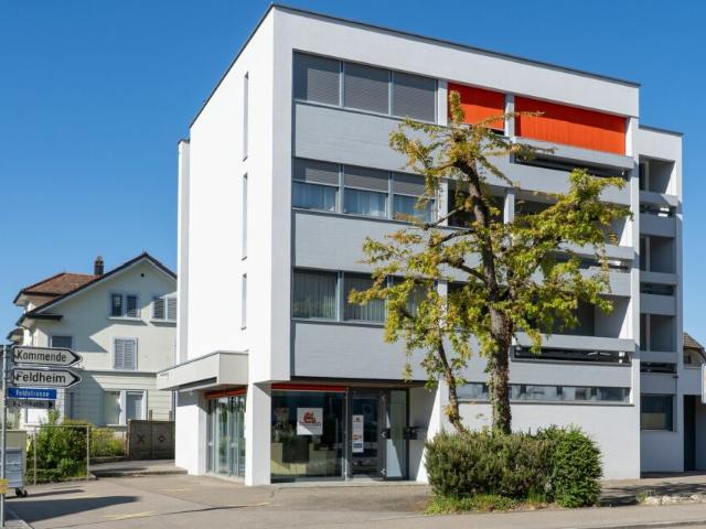 Wohn und Geschäftshaus mit Ladenlokal/Büro, fünf Wohnungen und einem Einzelbüro