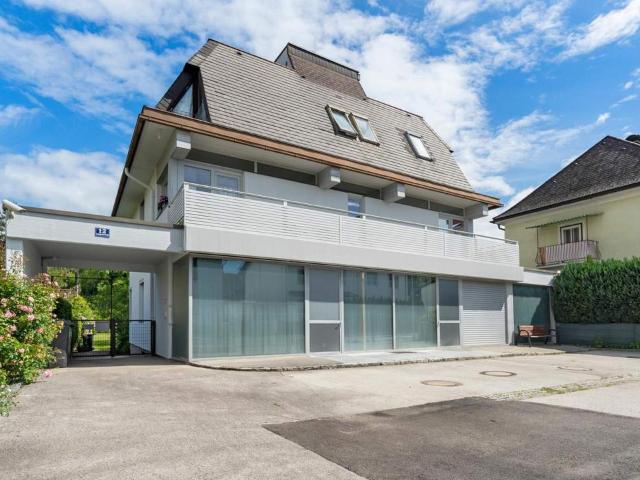 Wohn und Geschäftshaus mit Potenzial in St. Martin: Wohnen und Arbeiten unter einem Dach