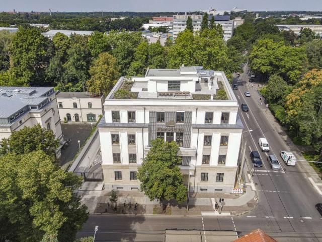 Wohn und Geschäftshaus mit Sanierungspotenzial