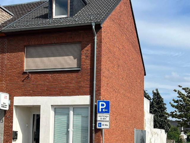 Wohn und Geschäftshaus mitten in Vettweiß