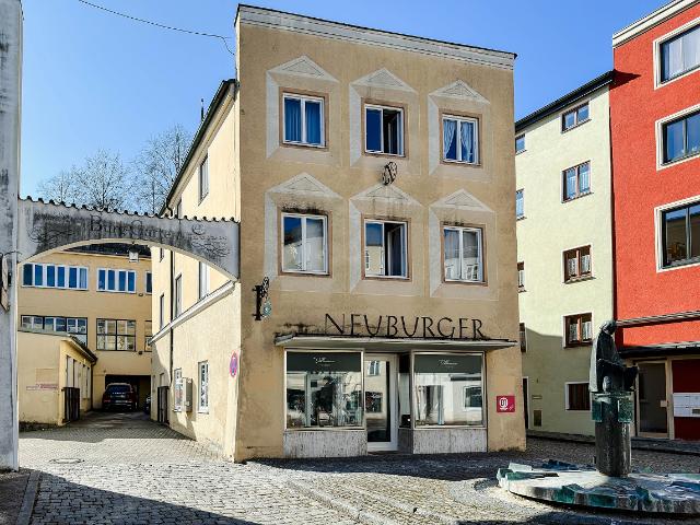 Wohn und Geschäftshaus im Herzen der Altstadt