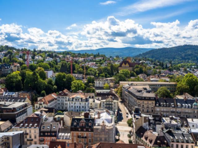 Baden Baden, interessantes Wohn und Geschäftshaus in der Sanierung