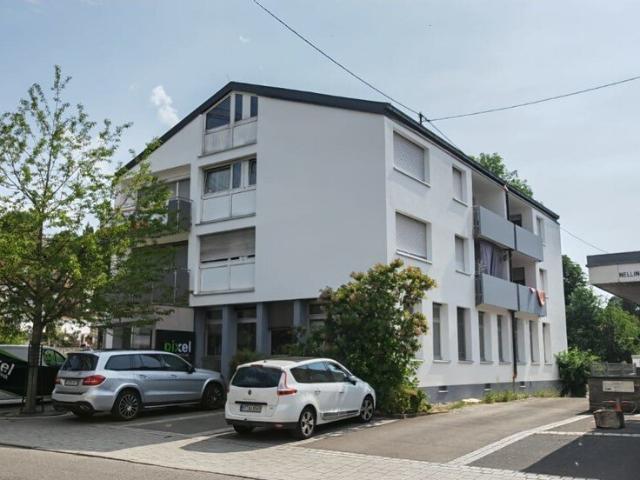 Wohn und Geschäftshaus in Ostfildern Scharnhausen mit Planung für 2 Wohnungen im DG