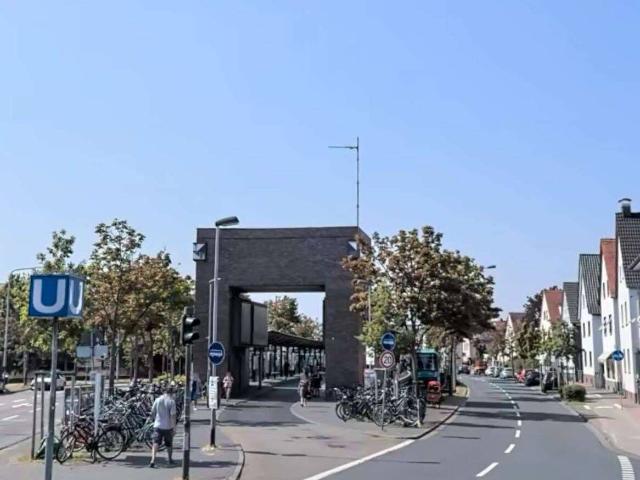 Wohn und Geschäftshaus in bester Lage von Frankfurt Bergen Enkheim mit sehr guten Mietern!