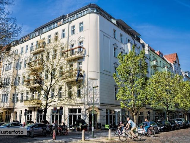 Wohn und Geschäftshaus