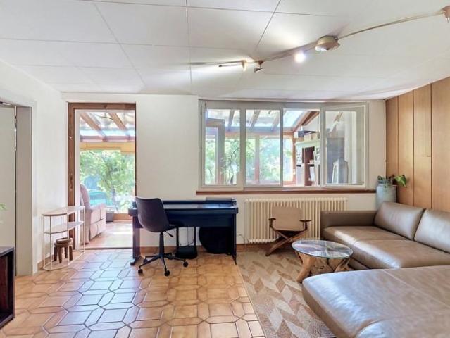 Wohnhaus mit 3 Wohnungen in Avenches VD