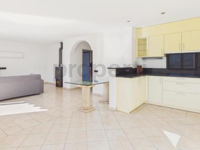 Wohngebäude 9 Zimmer