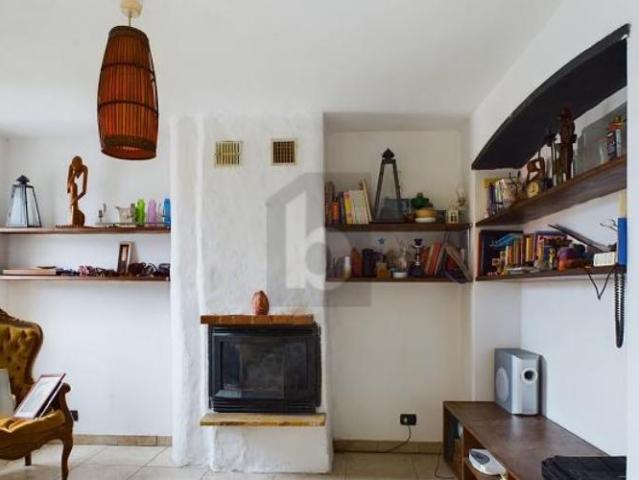 Wohngebäude 11 Zimmer